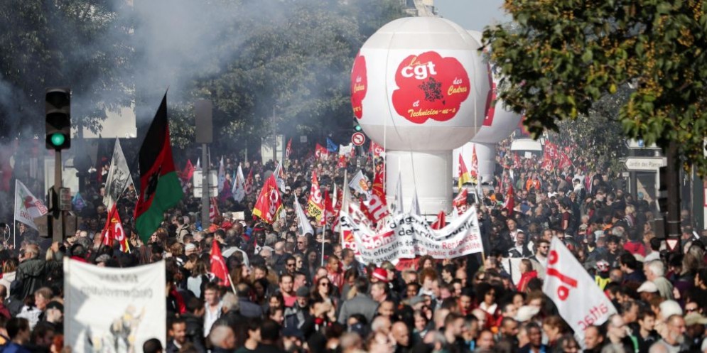 Protesta di piazza contro la riforma del lavoro di Macron