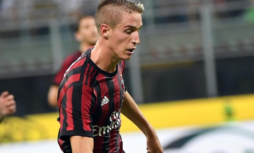L'esterno del Milan Andrea Conti