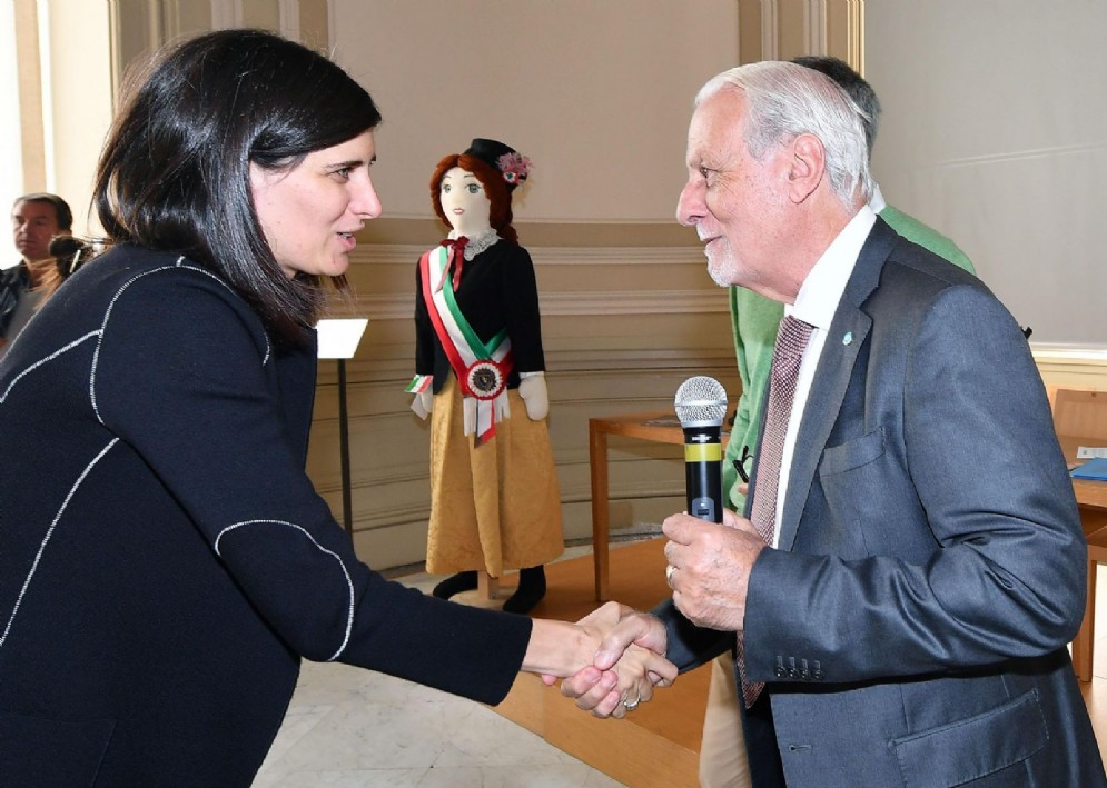 Chiara Appendino inaugura il Baby Pit Stop