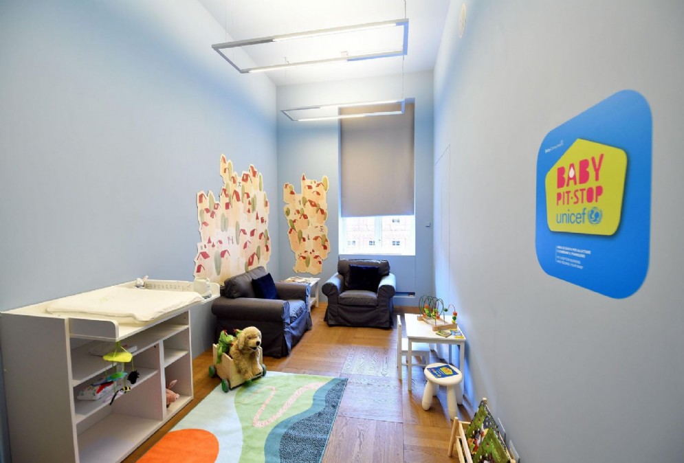 Chiara Appendino inaugura il Baby Pit Stop