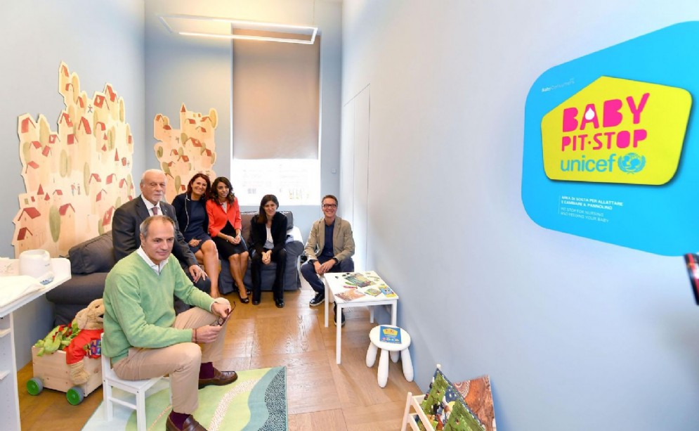 Chiara Appendino inaugura il Baby Pit Stop