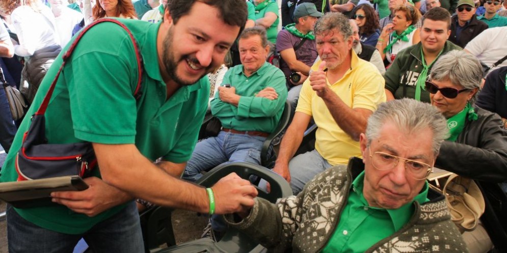 Il segretario della Lega Matteo Salvini e il fondatore Umberto Bossi