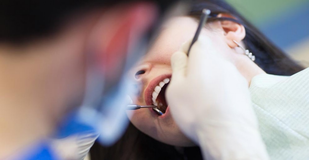 Dentisti abusivi a Milano e Palermo