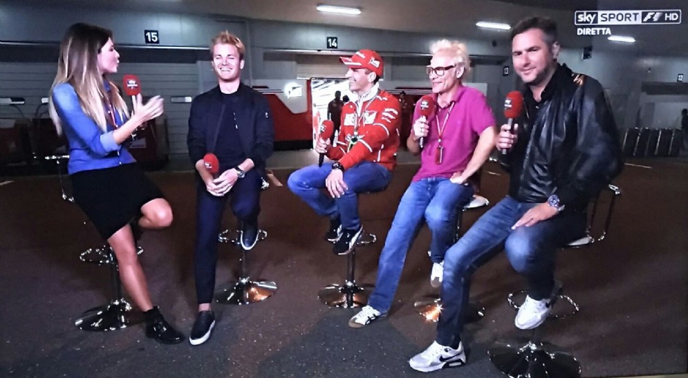 Rosberg con Federica Masolin, Jacques Villeneuve, Marc Gené e Carlo Vanzini