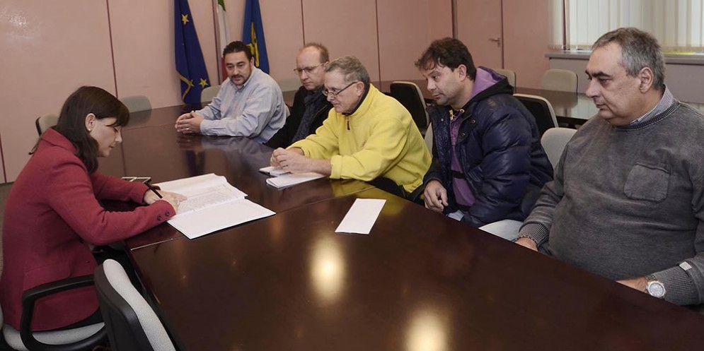 Debora Serracchiani (Presidente Regione Friuli Venezia Giulia) incontra rappresentanti sindacali di Leonardo Finmeccanica