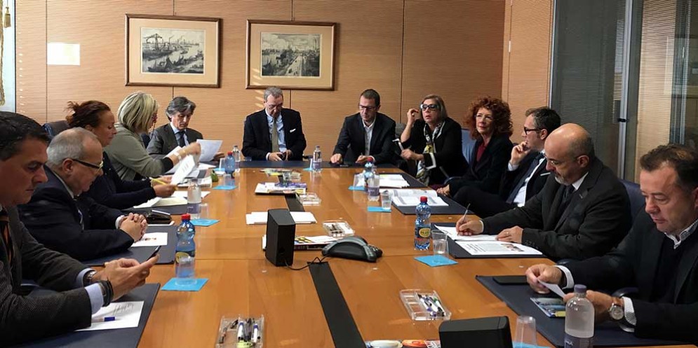 Tribunale fallimentare, il territorio si compatta contro il suo spostamento: danni per cittadini, imprese e categorie professionali