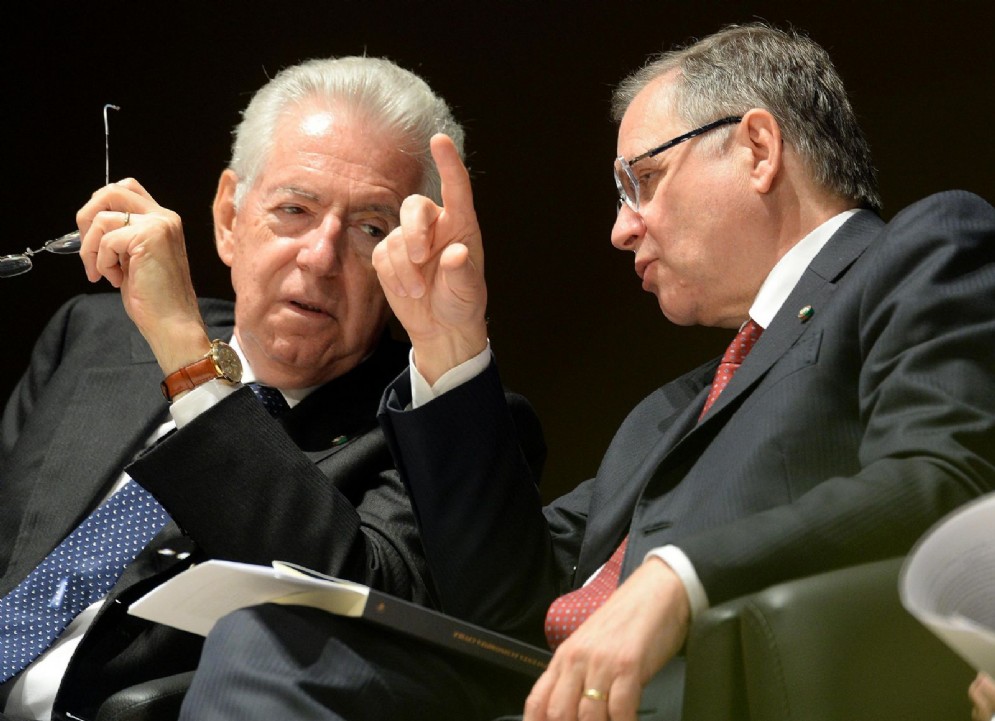 Mario Monti con il governatore della Banca d'Italia Ignazio Visco
