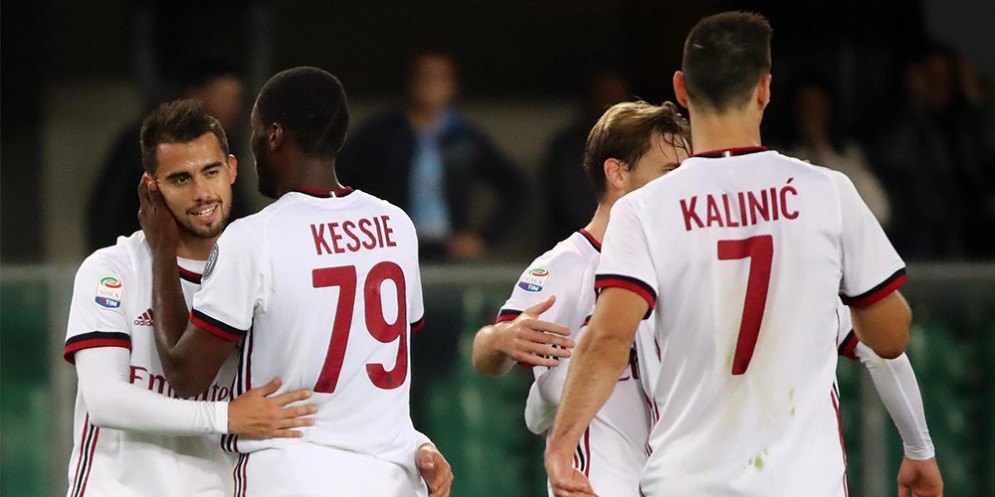 La gioia dei rossoneri dopo il primo gol di Suso