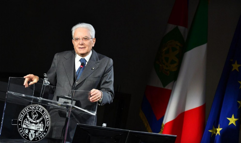 Mattarella a Torino (© Ansa Foto)