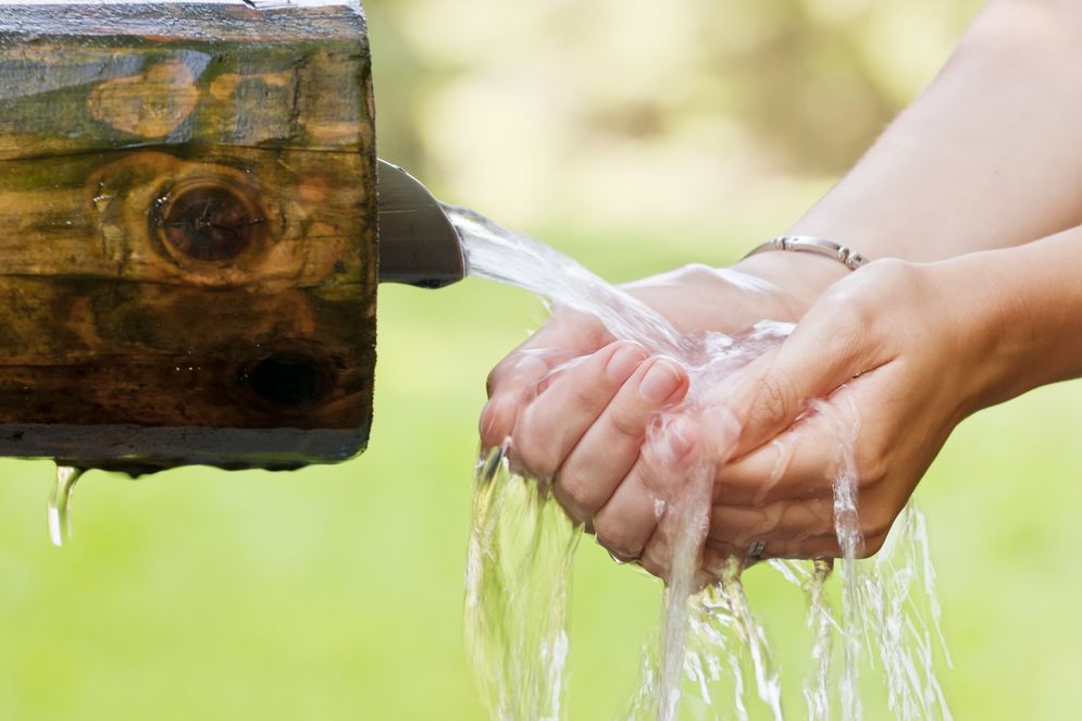 Ma naia degli americani di bere acqua pura