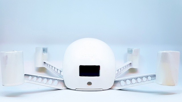 Il guardiano di casa del futuro? Un mini drone (intelligente)