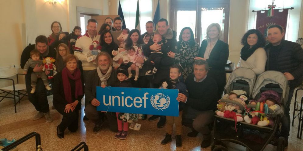 Ai 30 nuovi nati a Palmanova, il Comune regala la Pigotta dell’Unicef