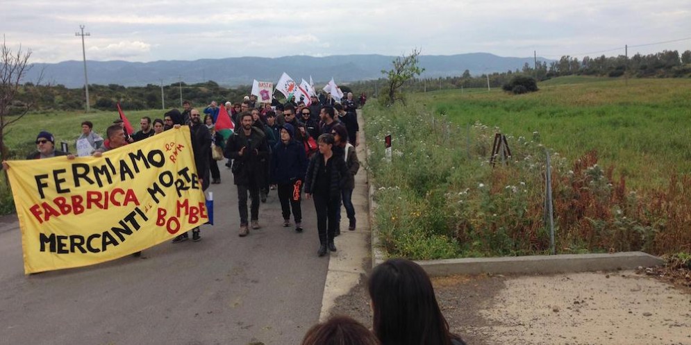 Corteo di protesta a Domusnovas contro la Rwm.