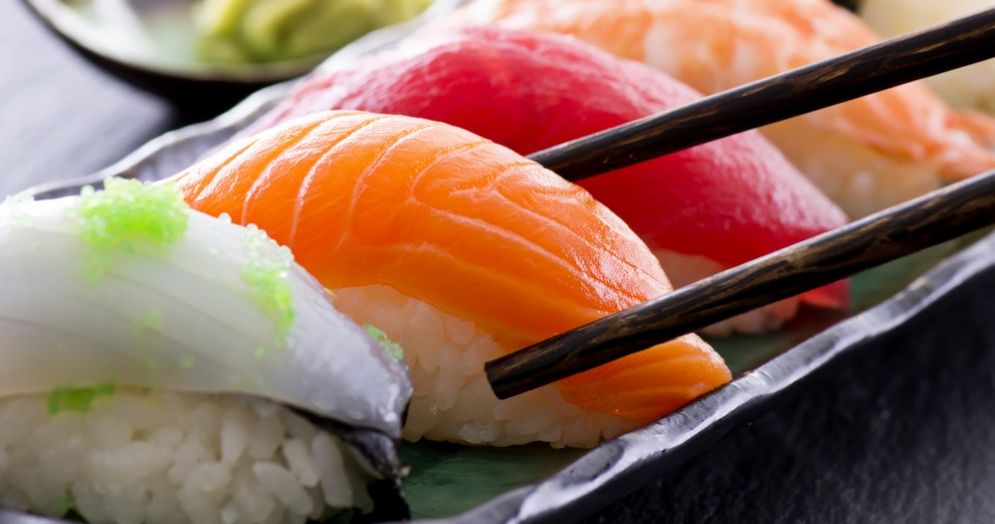 Tenia di 1,6 metri dopo aver mangiato sushi