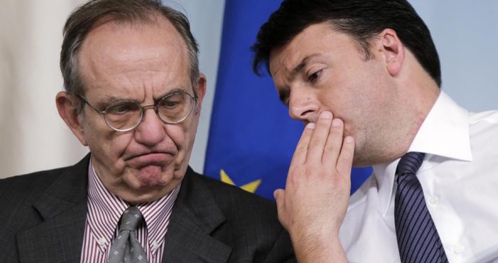 Per il Ministro Padoan il collegio di Siena. Renzi: Salvati i correntisti non le banche