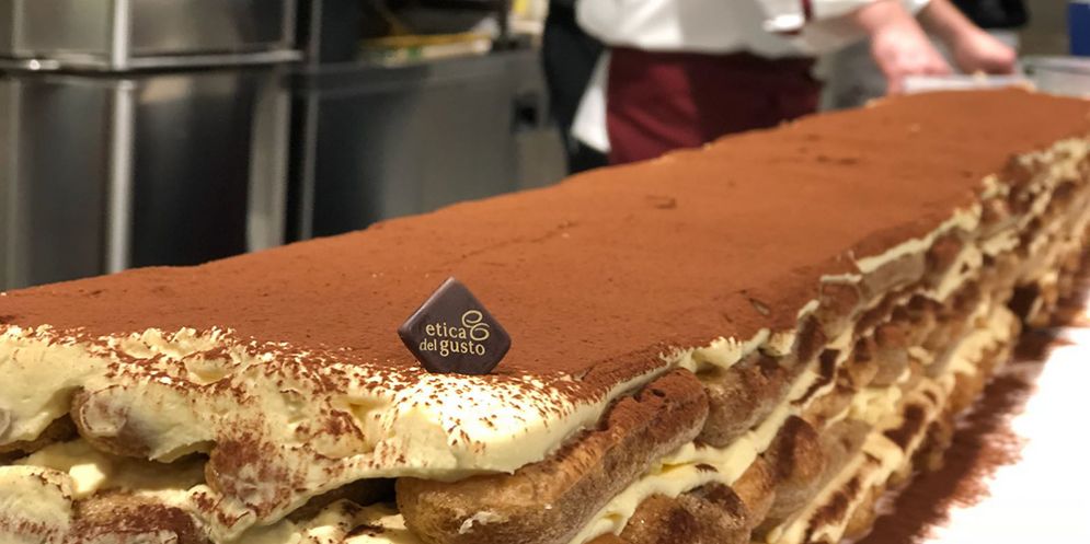 Al Tiare Shopping i 150 metri più dolci del mondo