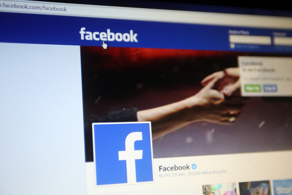 Social e «democrazia»: se volete votare state lontani da Facebook