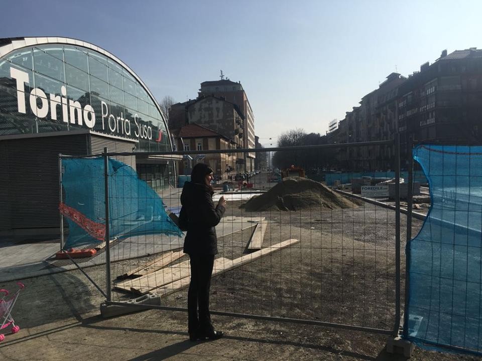 Chiara Appendino in visita al cantiere del ponte a raso