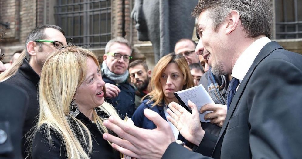 La presidente di FdI Giorgia Meloni e il direttore del Museo Egizio Christian Greco.