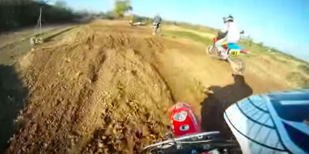 Cade mentre fa motocross: ferito un 16enne