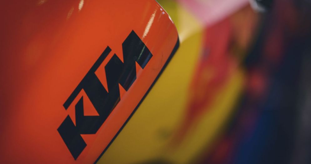 Il logo Ktm sulla moto della casa austriaca in MotoGP