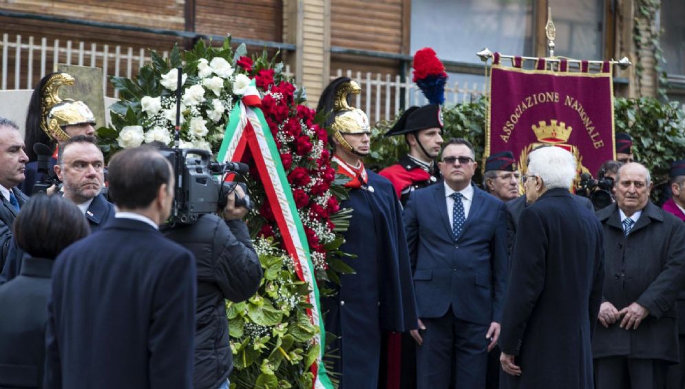 Il presidente della Repubblica Sergio Mattarella durante la cerimonia per il 40esimo anniversario del rapimento di Aldo Moro e dell'uccisione degli agenti della sua scorta in via Mario Fani, Roma, 16 marzo 2018.
