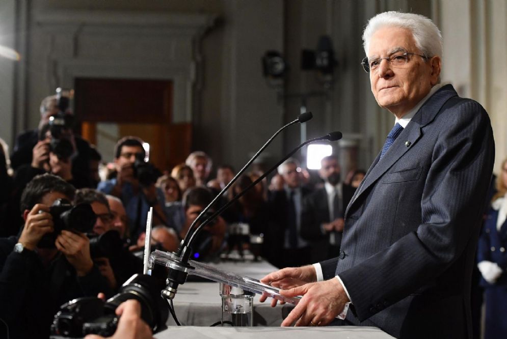 Il presidente della Repubblica Sergio Mattarella al termine delle consultazioni al Quirinale