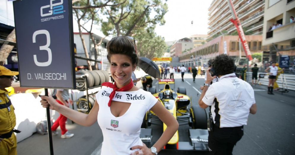 Una ombrellina sulla griglia di partenza del Gran Premio di Montecarlo