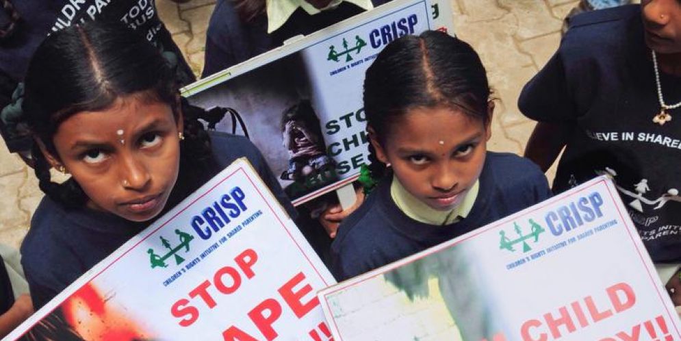 India, pena di morte per chi stupra i bambini