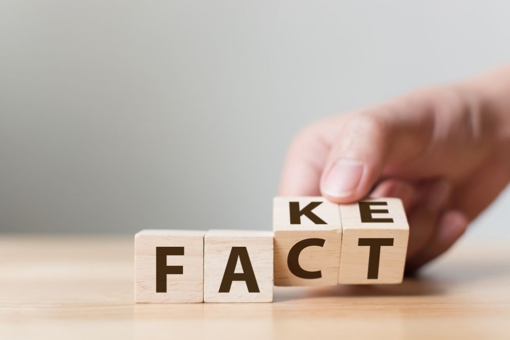 Le fake news ora le puoi scovare tu, con Facebook