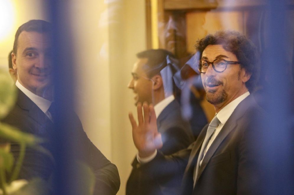 Danilo Toninelli a Montecitorio per la riunione congiunta dei parlamentari M5S