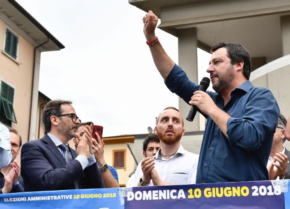 Il leader della Lega Matteo Salvini a Massa Carrara