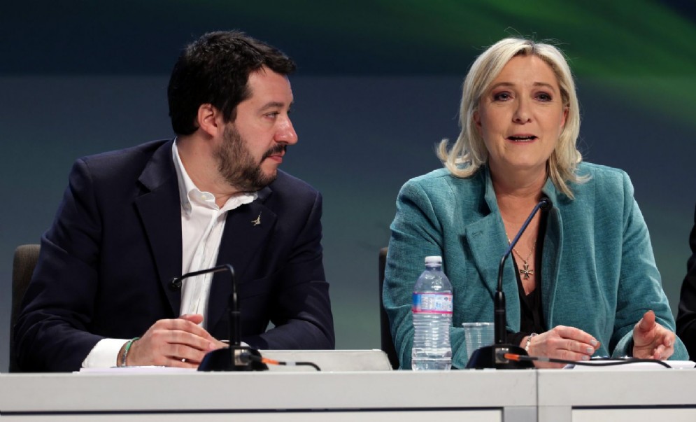 Il leader della Lega Matteo Salvini con la presidente del Front National Marine Le Pen