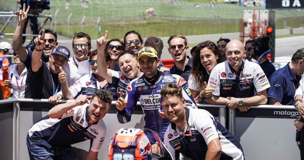 Jorge Martin festeggia la pole position nel GP del Mugello di Moto3