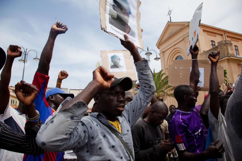 Migranti protestano per condizioni migliori