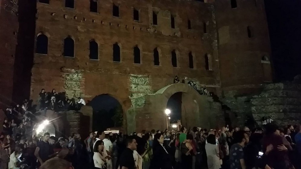 Le Porte Palatine prese d'assalto dai torinesi: nessun controllo in questa zona
