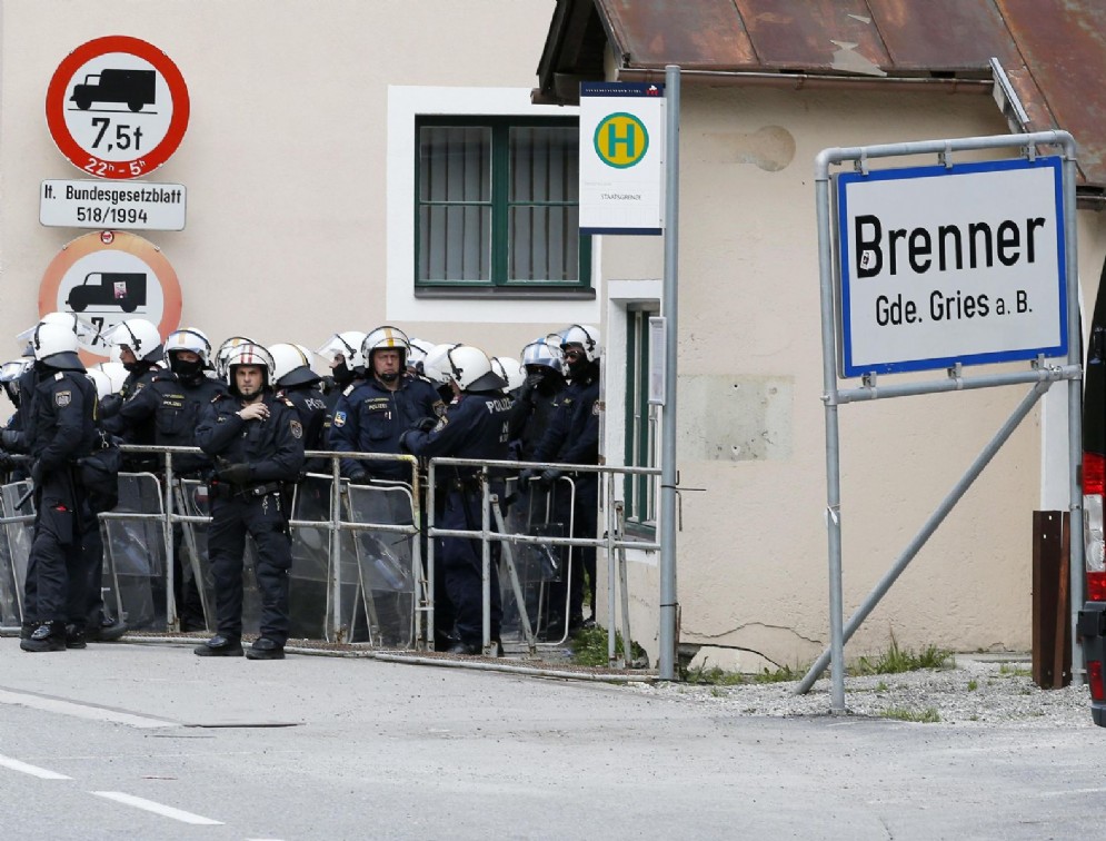 Polizia austriaca al Brennero
