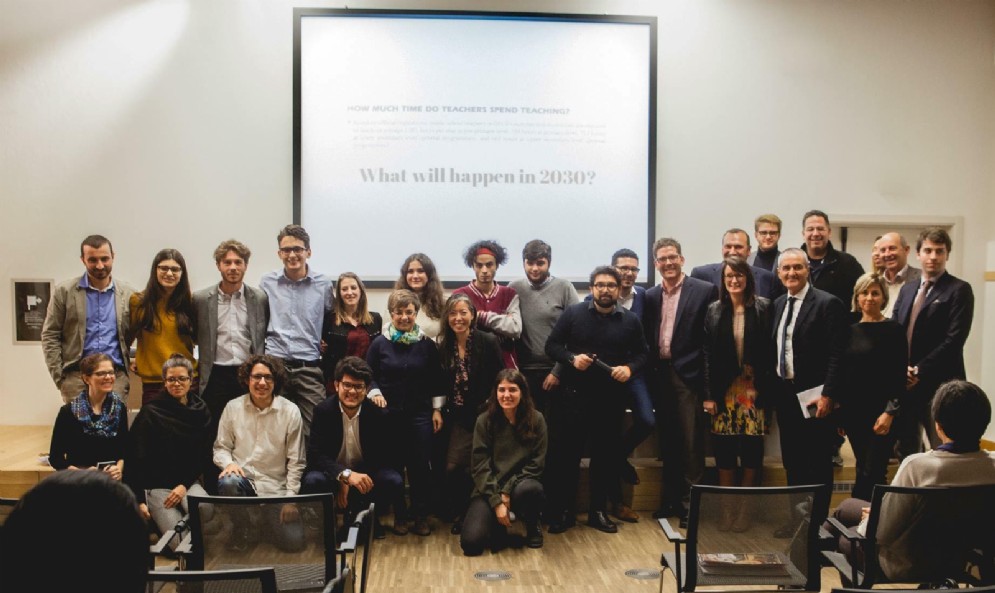 Foto del gruppo di docenti, studenti e partner di Big Picture Learning ad una recente conferenza.