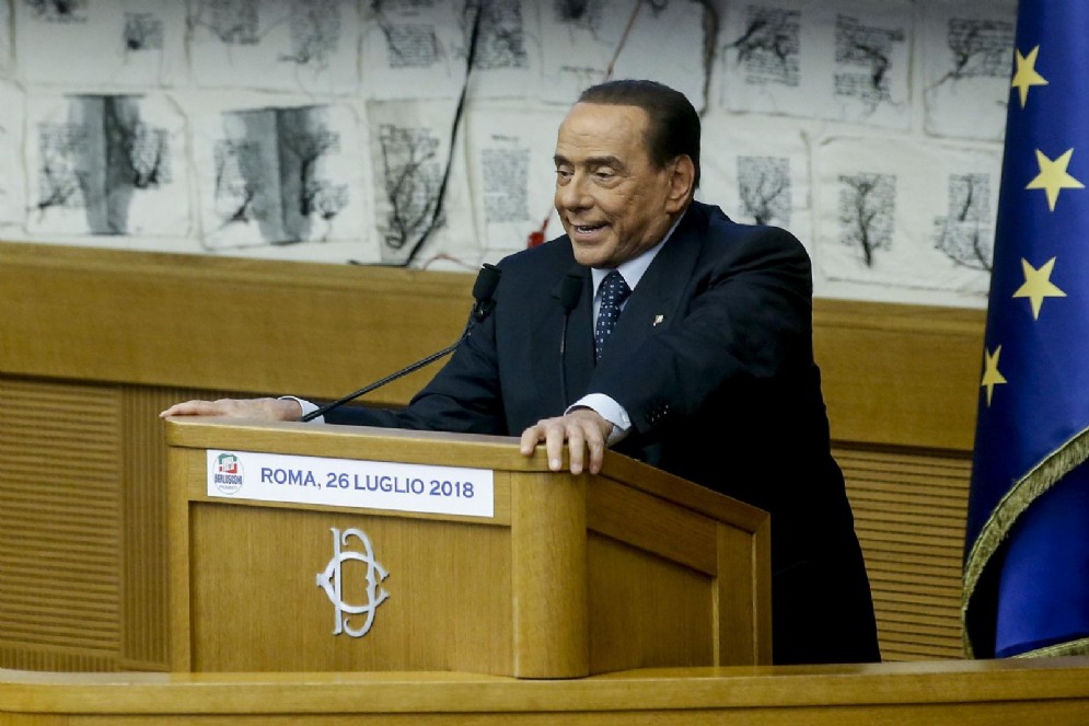 Il presidente di Forza Italia, Silvio Berlusconi, durante una riunione dei gruppi parlamentari di Forza Italia
