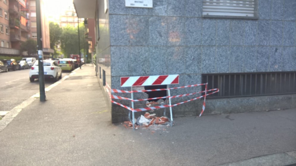 Il muretto danneggiato