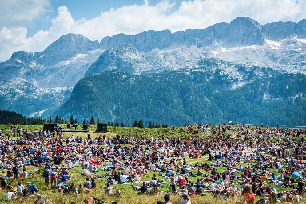 No Borders, successo per i concerti 'en plein air'
