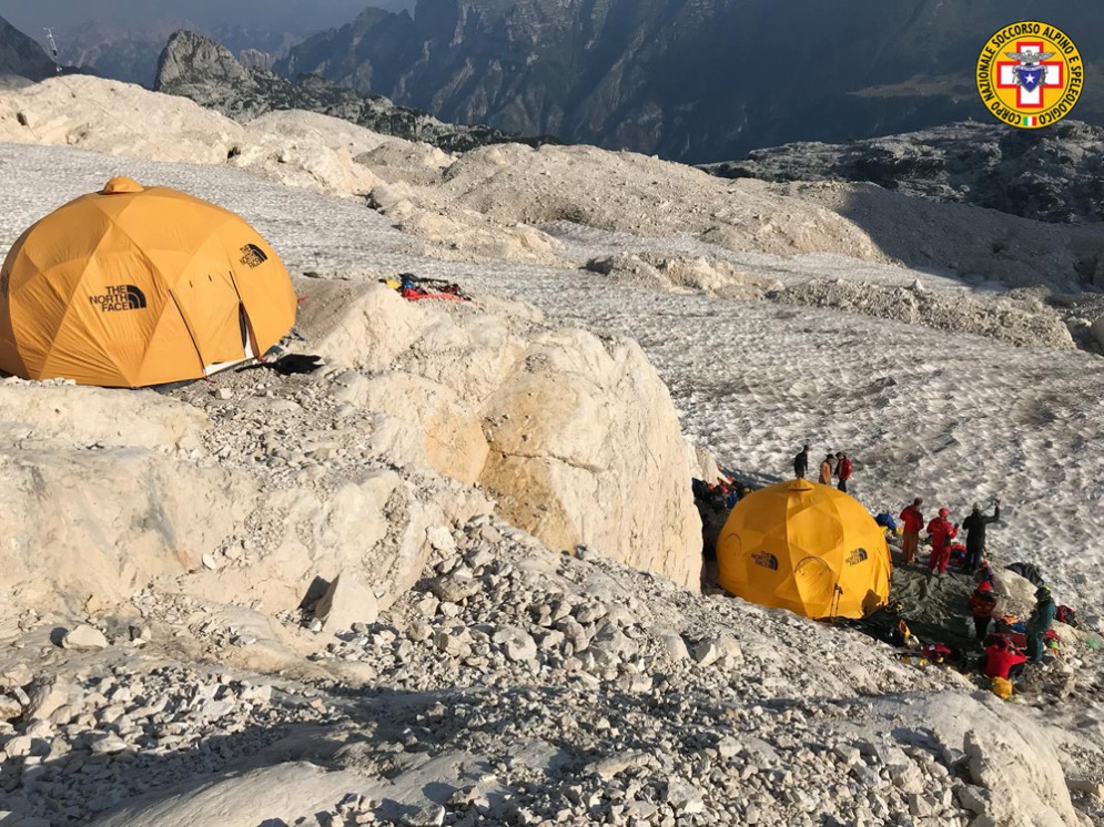Speleologo ferito sul Canin: ancora alcune ore per liberarlo