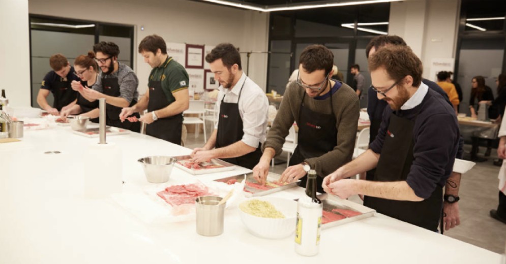 Il team di BTREES presso il Roveda lab impegnato in un’attività di Team Building