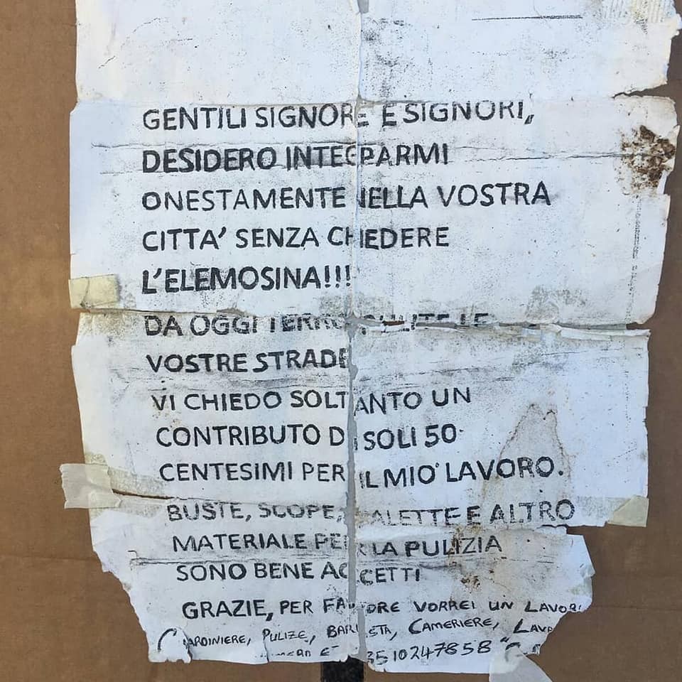 L'annuncio dello "spazzino straniero"