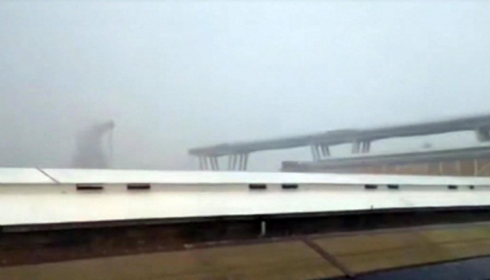 Il ponte dell'autostrada A10 crollato a Genova