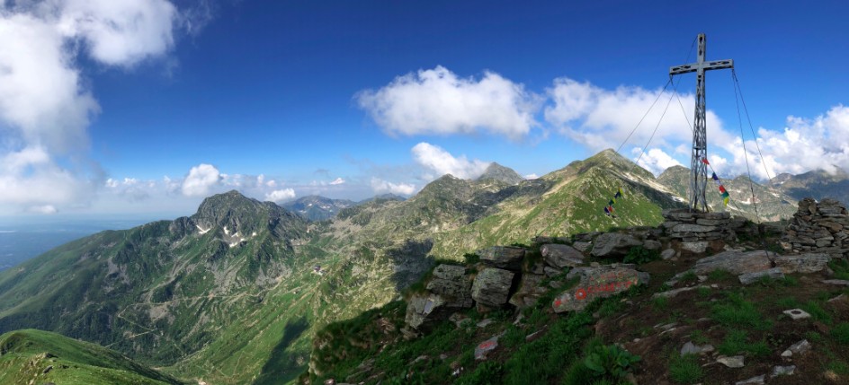 I sentieri del Biellese, una gita sul monte Tovo, anello per la Bocchetta di Finestra