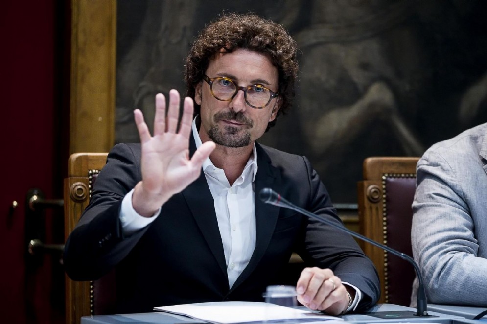 Il ministro delle Infrastrutture e Trasporti Danilo Toninelli durante l'audizione sul crollo del ponte Morandi di Genova
