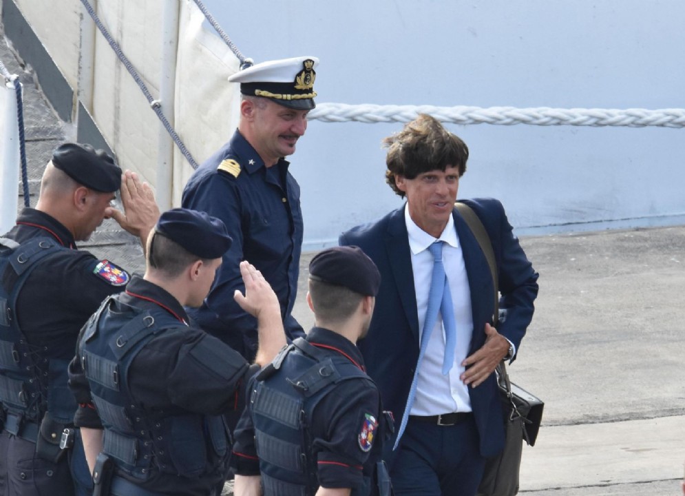 Il procuratore di Agrigento, Luigi Patronaggio durante l'ispezione sulla nave Diciotti. Catania, 22 agosto 2018