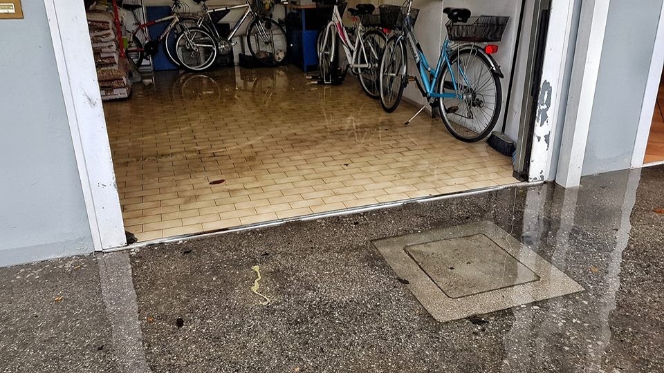 Pioggia intensa a Latisana, e la cittadina finisce sott'acqua