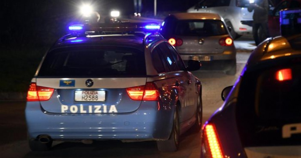 Auto della Polizia - Immagini di repertorio
